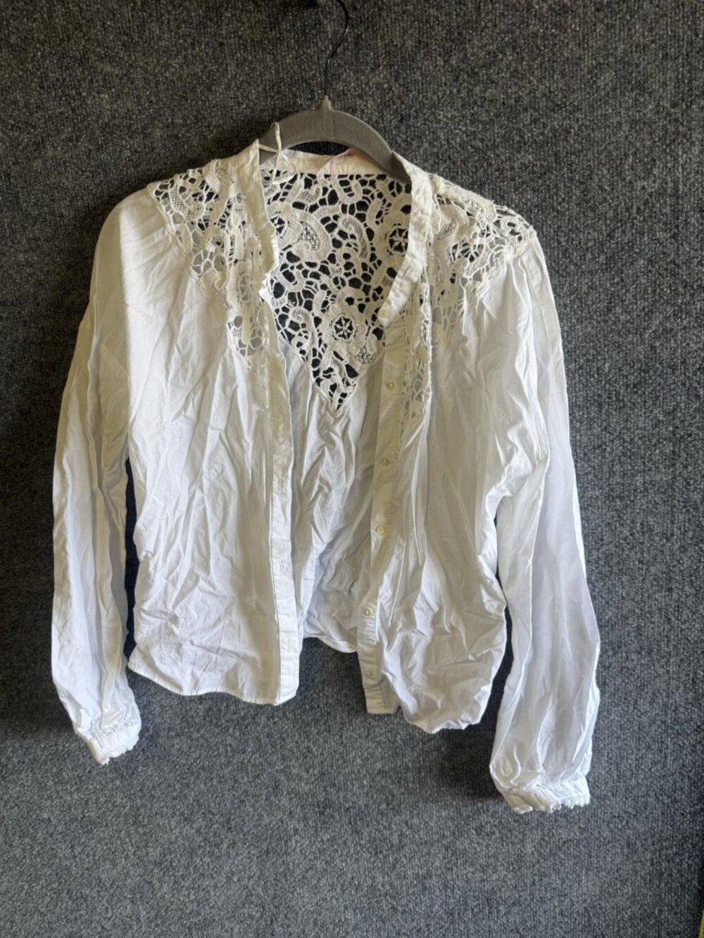 Zara Blouse Womens XS White Lace V Neck Button Front Long Sleeve Top Crochet
